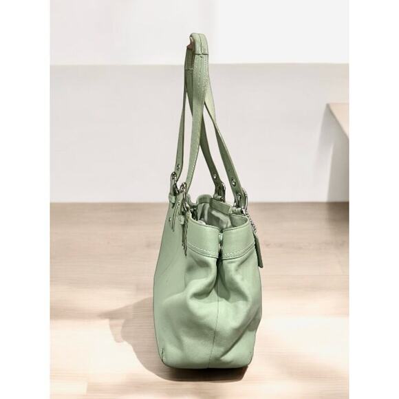 Coach F13733 Soho Pleated Leather Carryall Bag - Picture 3 of 16